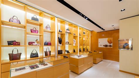 louis vuitton roma|louis vuitton roma shop online.